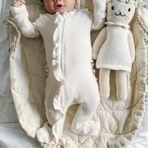 Spearmint Organic Waffle Ruffle Zip Footie